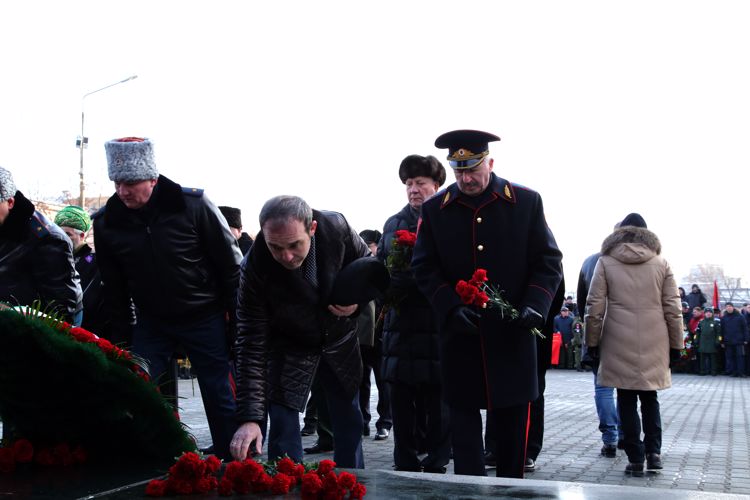 Начальник Управления Росгвардии по Челябинской области Александр Ясинский принял участие в митинге, посвященном памяти воинов-интернационалистов, погибших при исполнении служебного долга