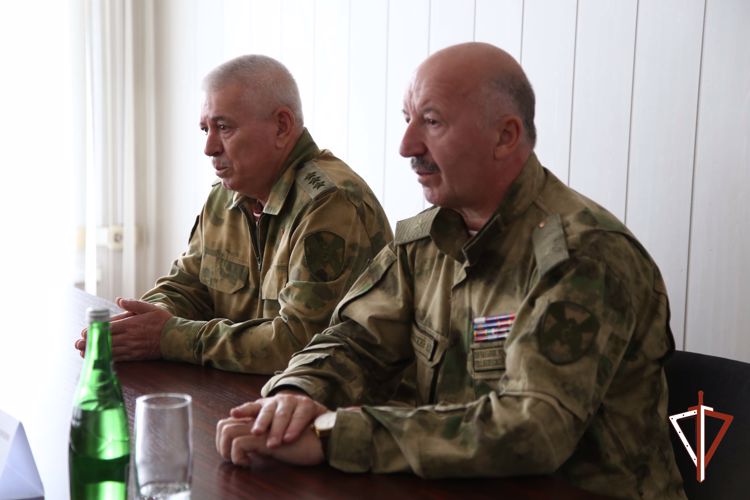 Командующий Уральским округом Росгвардии проверил подразделения ведомства на Южном Урале 