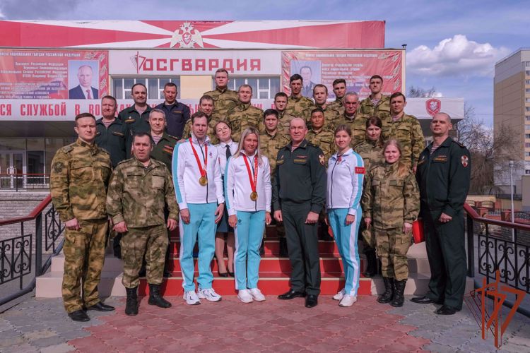 В Уральском округе состоялась встреча росгвардейцев со спортсменами-олимпийцами (видео)