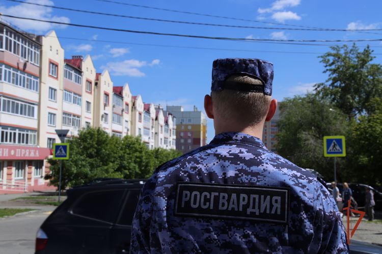 В Челябинске сотрудники Росгвардии задержали подозреваемого в нанесении ножевого ранения