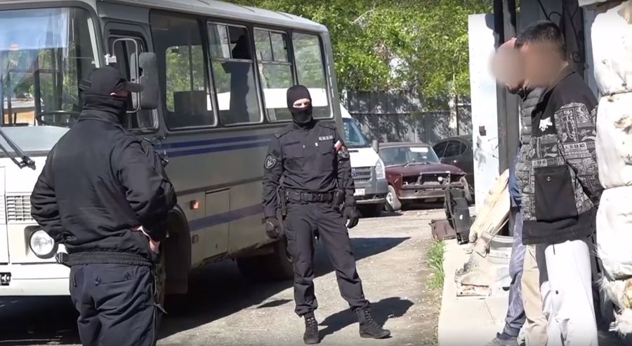 При содействии Росгвардии выявлены организаторы незаконной миграции на Южном Урале