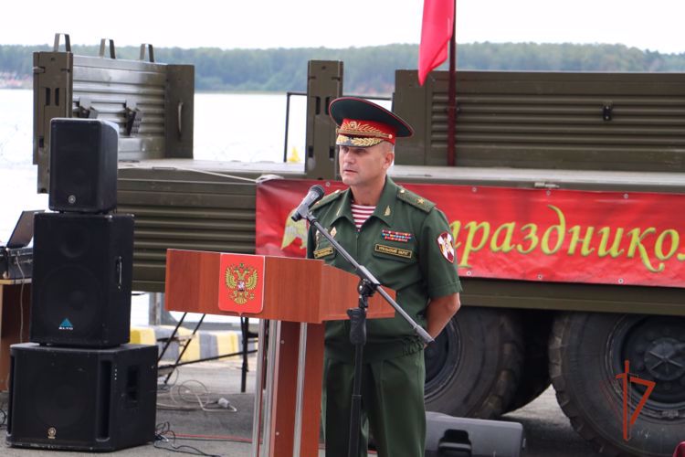 Моряки Уральского округа Росгвардии отметили день военно-морского флота