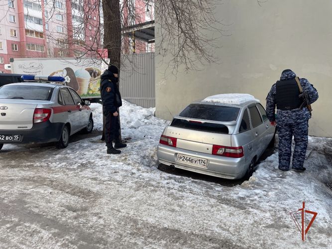В Магнитогорске росгвардейцы нашли похищенный более трех лет назад в Челябинске автомобиль
