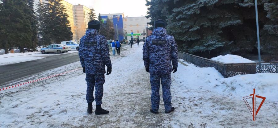 Росгвардейцы приняли участие в охране общественного порядка при проведении патриотического концерта «Слава защитникам Отечества»
