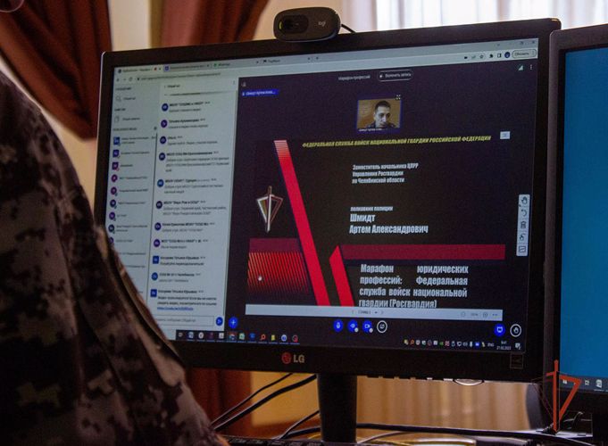 В Челябинске росгвардеец принял участие в «Марафоне профессий», проводимый для обучающихся из шести регионов России