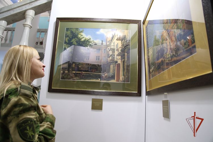 В рамках акции «Дни Росгвардии» челябинский художник встретился с представителями ведомства (видео)