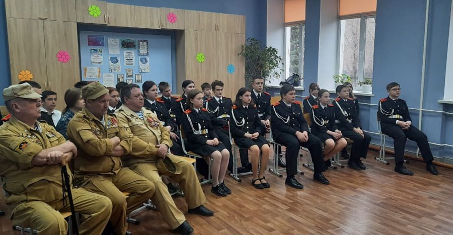 На Южном Урале росгвардейцы встретили участников автопробега «Дорога к Победе»