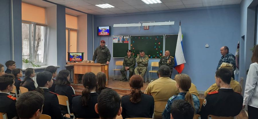 На Южном Урале росгвардейцы встретили участников автопробега «Дорога к Победе»