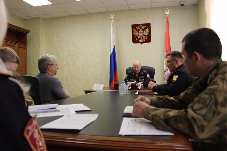 В приемной Президента РФ начальник управления Росгвардии по Челябинской области провел личный прием граждан