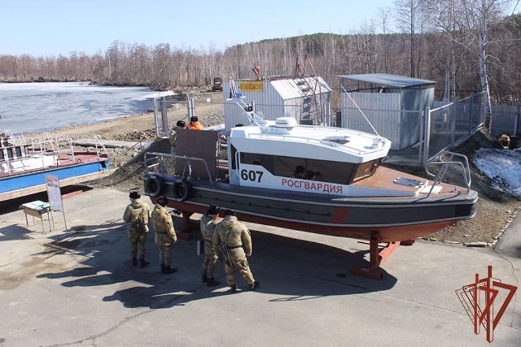 Сбор с командирами катеров морского отряда завершился в Уральском округе Росгвардии