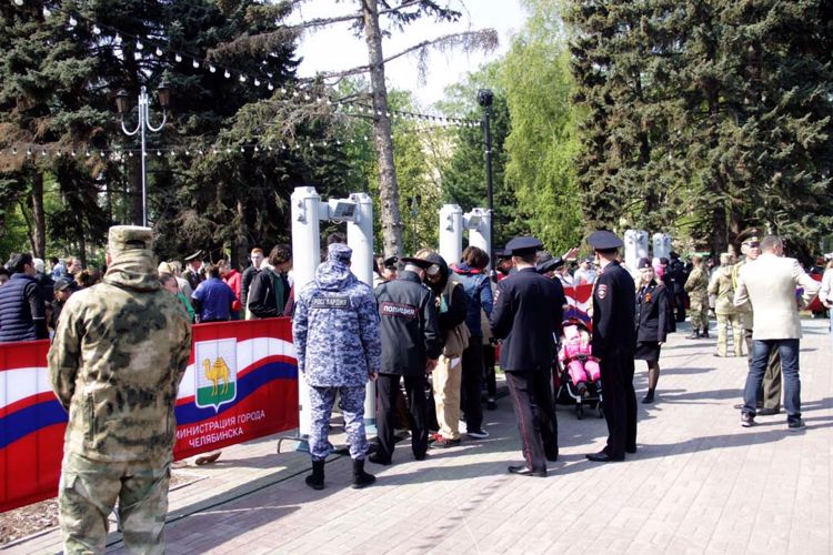На Южном Урале сотрудники Росгвардии приняли участие в охране общественного порядка в период проведения празднования Дня Победы