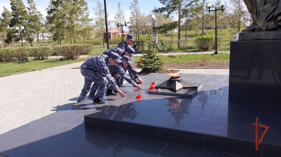 По всей Челябинской области росгвардейцы продолжают проводить мероприятия ко Дню Победы 