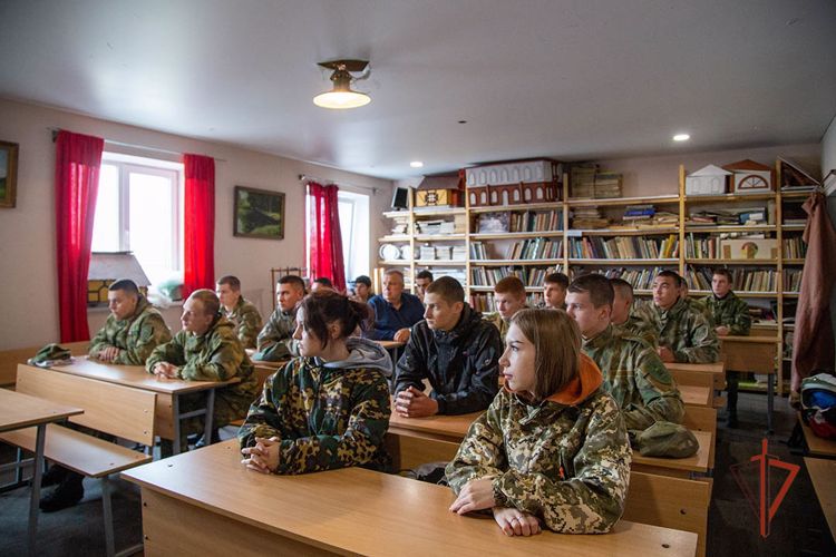 В Челябинске подшефные курсанты присоединились к акции «Письмо солдату»