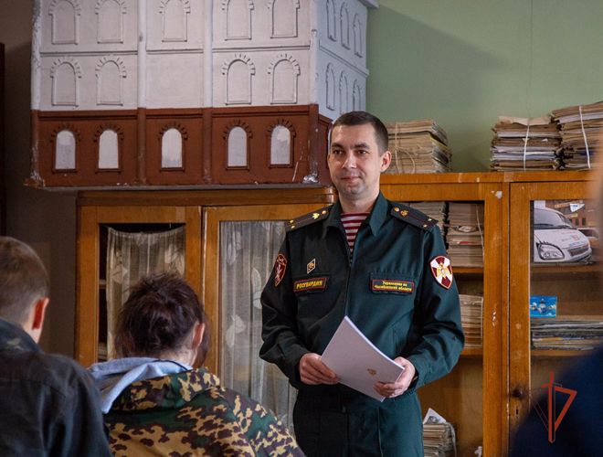В Челябинске подшефные курсанты присоединились к акции «Письмо солдату»