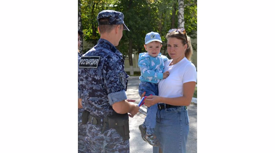 На Южном Урале прошли мероприятия, посвященные Дню флага