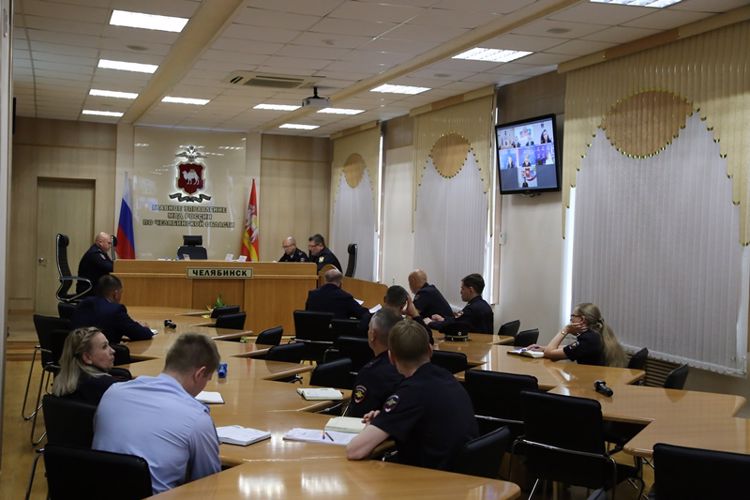 Сотрудники лицензионно-разрешительной работы приняли участие в межведомственном совещании по контролю за оборотом оружия
