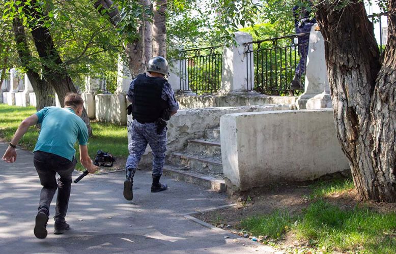 Росгвардейцы отрабатывают действия при поступлении сигнала «тревога» из школ по всему Южному Уралу