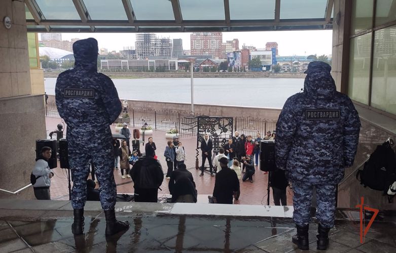 Росгвардейцы обеспечили безопасность Дней города в Челябинске и Златоусте