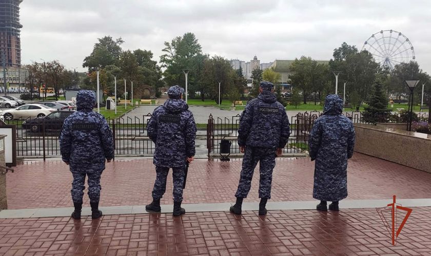 Росгвардейцы обеспечили безопасность Дней города в Челябинске и Златоусте