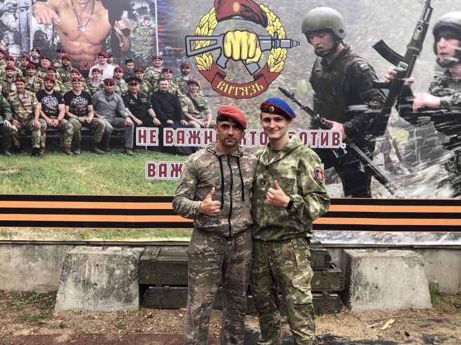 Воспитанник магнитогорского Центра «Витязь» успешно сдал экзамен на право ношения Крапово-василькового берета