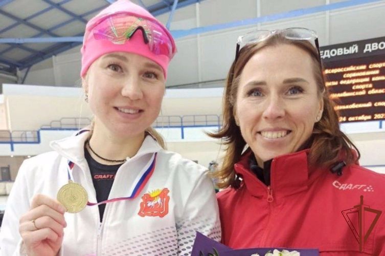 Спортсменка из Росгвардии завоевала «золото» в конькобежном спринте на всероссийских соревнованиях