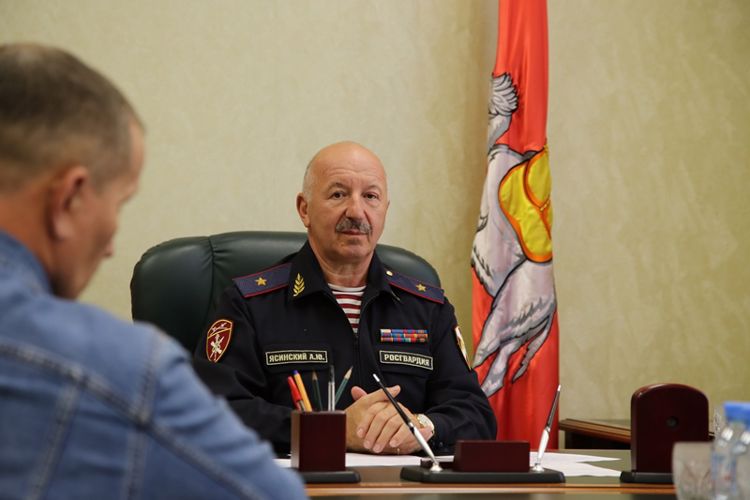 В приемной президента РФ начальник управления Росгвардии по Челябинской области провел личный прием граждан