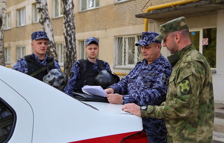 В Челябинске росгвардейцы приняли участие во Всероссийской тренировке по гражданской обороне