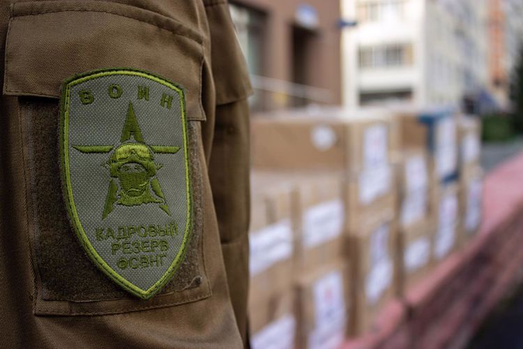 Всероссийскую патриотическую акцию «Своих не бросаем» поддержали росгвардейцы на Урале
