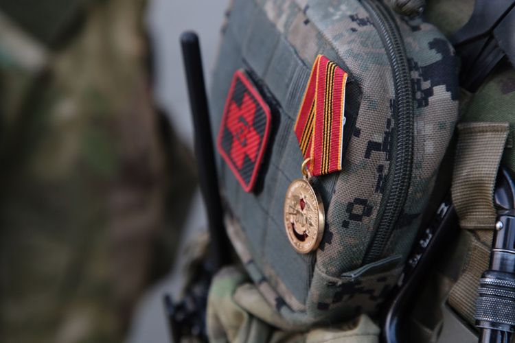 В Челябинске военнослужащим отдельного отряда «Оберег» вручены государственные награды
