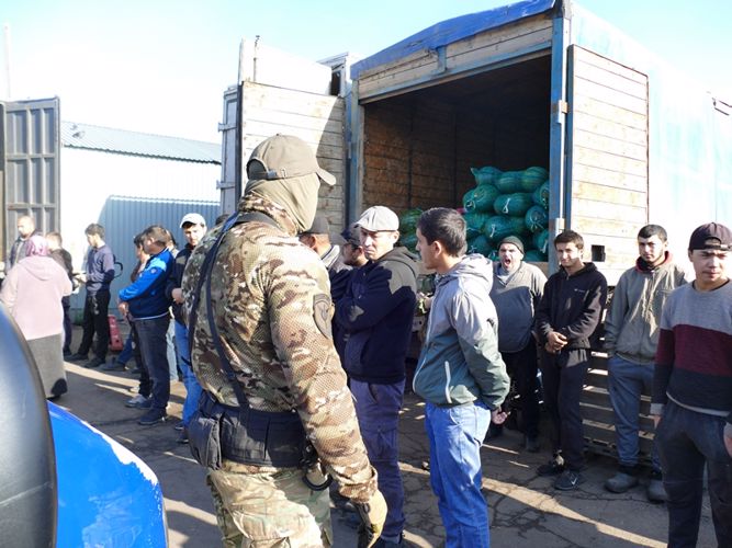 На Южном Урале при содействии ОМОН Росгвардии пресечено более 130 нарушений миграционного законодательства