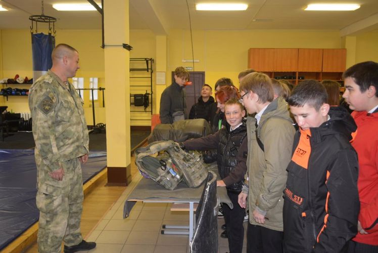 74-ю годовщину со дня сформирования отметили на Урале три воинских коллектива прославленного озерского соединения Росгвардии