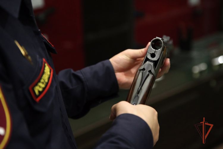 В 2023 году жители Челябинской области добровольно сдали около 450 единиц оружия на 1,3 миллиона рублей (видео)