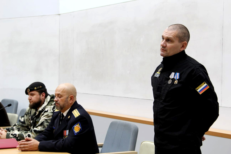 В Челябинске председатель совета ветеранов территориального управления Росгвардии встретился со студентами ЧелГУ