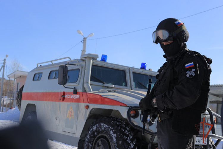 В Челябинске при содействии Росгвардии задержаны участники организованной группы, подозреваемые в кражах из офисов фирм