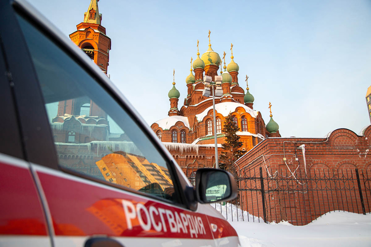 Росгвардейцы приняли участие в обеспечении безопасности во время празднования Крещения Господня на Южном Урале