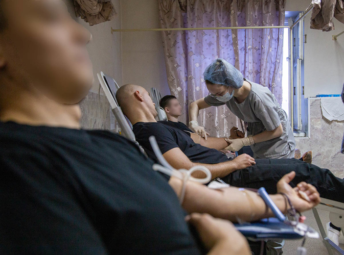 В Челябинске росгвардейцы пополнили региональный банк донорской крови более чем на 15 литров