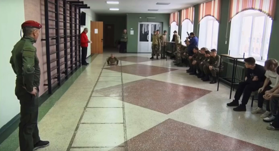 В Златоусте росгвардейцы приняли участие в открытии  военно-спортивной игры «Стрелок – 2024»