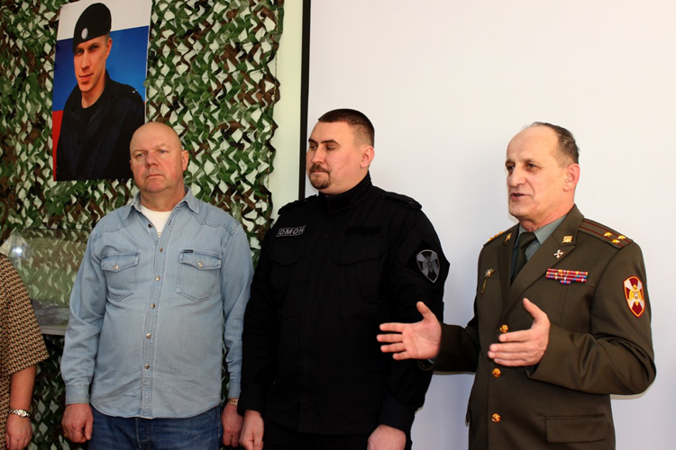 Росгвардия открыла комнату боевой славы в честь погибшего бойца  ОМОН «Воин» в Челябинске