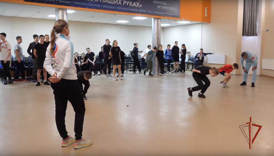 Спортсменка Росгвардии Ольга Фаткулина провела мастер-класс для юных спортсменов