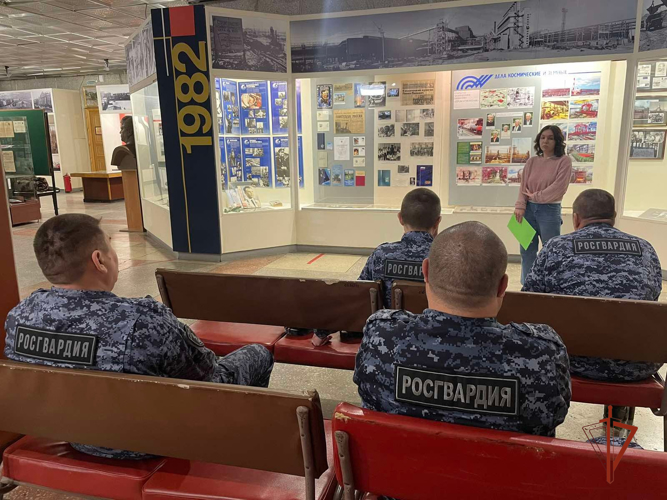 Росгвардейцы приняли участие в мероприятиях, посвященных Дню космонавтики на Южном Урале