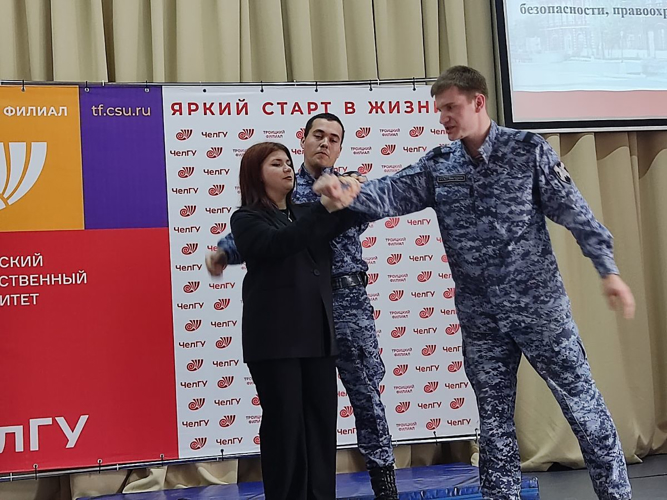 Росгвардейцы проводят мероприятия по профессиональной ориентации 
