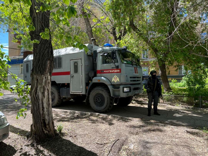 В Магнитогорске росгвардейцы приняли участие в антитеррористической тренировке