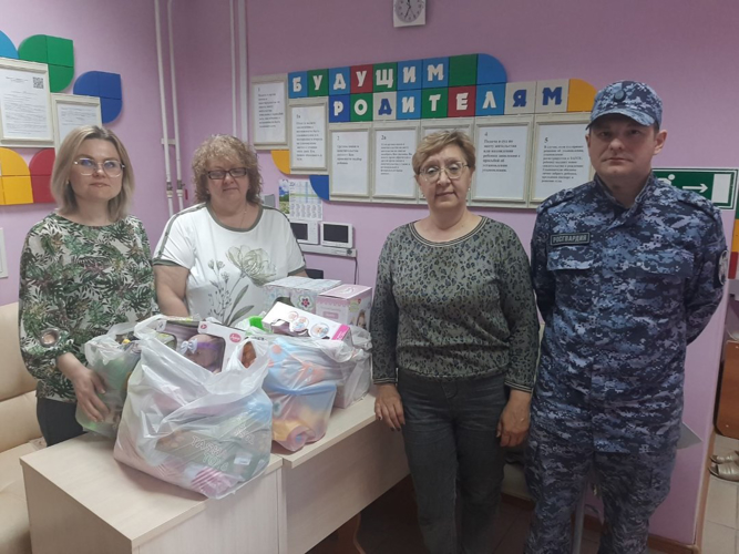 На Южном Урале росгвардейцы провели ряд мероприятий ко Дню защиты детей