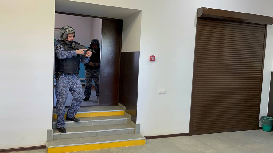 Сотрудники Росгвардии приняли участие во всероссийских антитеррористических учениях в Челябинской области