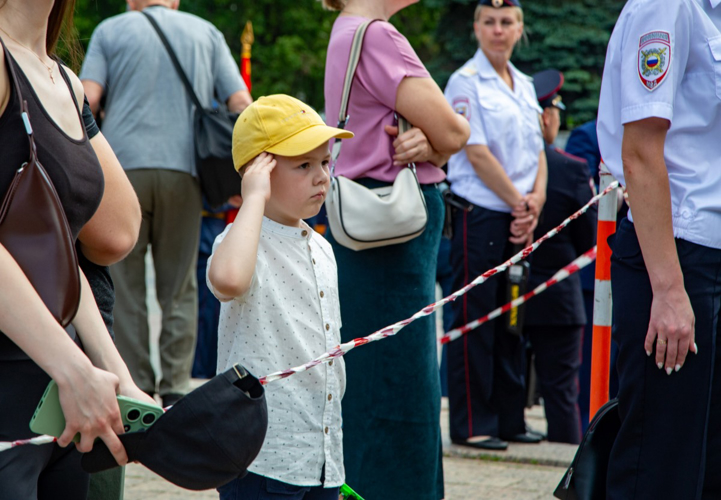 В Челябинске состоялась торжественная передача копий четырнадцати боевых знамен дивизий, сформированных в годы ВОВ на Южном Урале