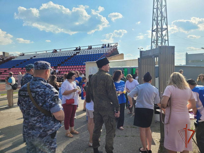 В Миассе росгвардейцы обеспечили безопасность городского выпускного