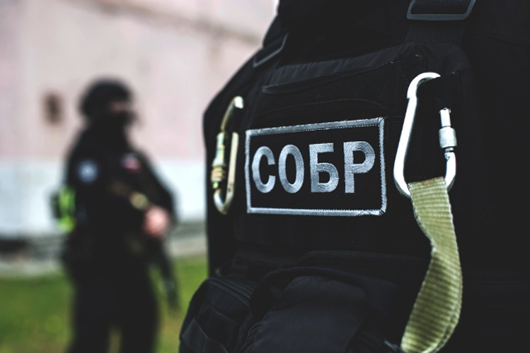 При содействии СОБР «Гром» задержан подозреваемый, пытавшийся сбыть около килограмма наркотического средства на Южном Урале
