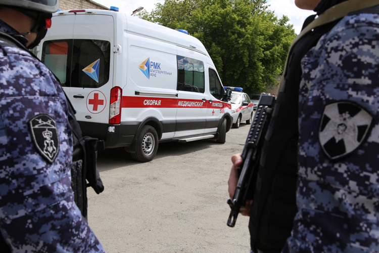 В Челябинске росгвардейцы задержали мужчину, угрожавшего расправой медику скорой помощи