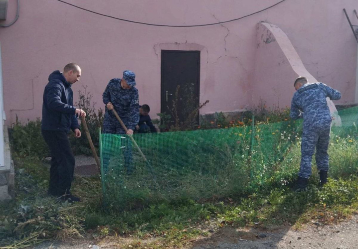 На Южном Урале росгвардейцы приняли участие в экологическом субботнике «Зелёная Россия»