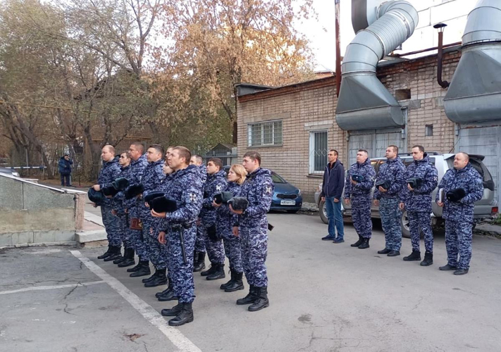 Росгвардейцы почтили память сотрудника вневедомственной охраны, погибшего 22 года назад